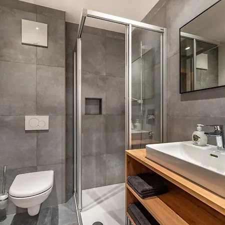 Leo-2 By Interhome *
